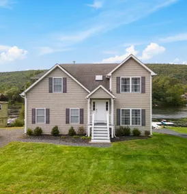 *Waterfront Home w/Hot Tub, Kayaks and Fast Wifi - Image 5