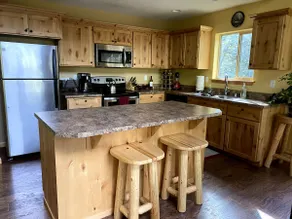 Creekside Cabin - Ski Chalet - Image 5