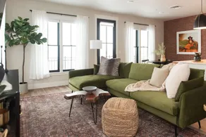 Velvet Cowboy Loft - Image 4