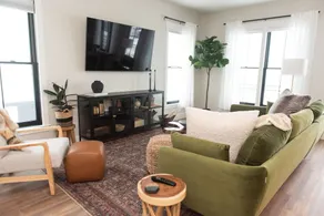 Velvet Cowboy Loft - Image 5