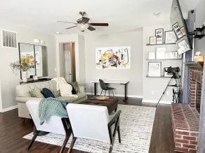 Sleeps 16+ | Family Home w/Yard | 20 min to Indy - Image 2