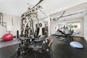 5 King Beds | Pool | Gym | Pool Table - Image 2