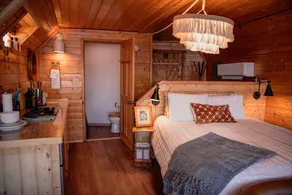 Rustic Roots Seaside Indigo Cabin - Image 3