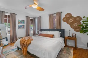 Historic Downtown Loft! Walk to Restaurants, Bars! - Image 3