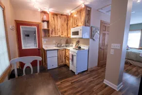 Main Street Viroqua Apartment - Image 5