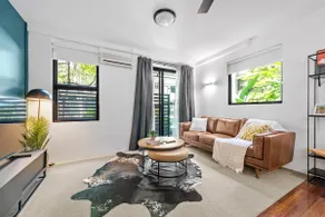 Tasteful Teneriffe! ~ 1Bed, 1Bath, Balconies - Image 2