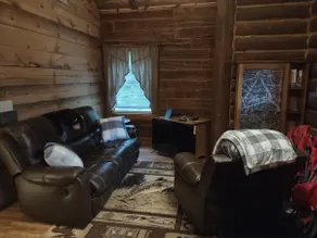Secluded cabin UTV, pet-friendly - Image 3