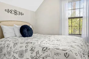 Family-Friendly Tifton Home – Toys & Fun for Kids - Image 2