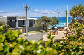 Tingira - Idyllic entertainer on the beach - Image 5