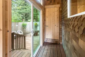 Rustic Roots Emerald Suite - Image 5