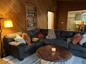 Pet Friendly Cozy Cabin Close to Everything - Image 3