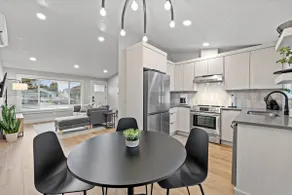 Light & Perfect NW Stay with Modern Amenities - Image 2