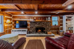 Chalet Cardinal, River and Hot Tub - Image 5