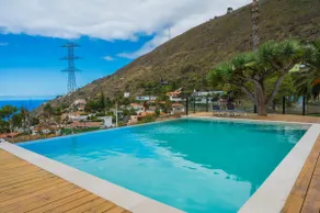 Villa Crone Seaview Penthouse InfinityPool Jacuzzi - Image 5