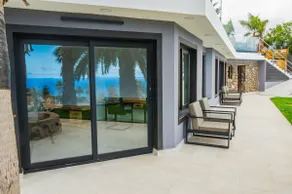 Villa Crone Apt. 1 with 2 Infinity Pools & Jacuzzi - Image 4