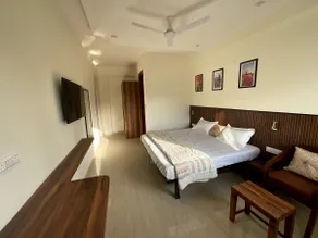 Sunroom studio apartments - Deluxe - Image 2