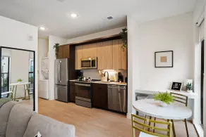 Spacious Apt in OTR 1BR Oasis w/ Parking|Gym|Pool - Image 3