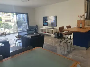 Shelter in Lobby - Renovated 3BR apt with Terrace - Image 4