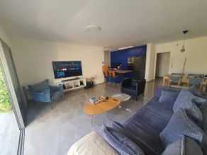 Shelter in Lobby - Renovated 3BR apt with Terrace - Image 2