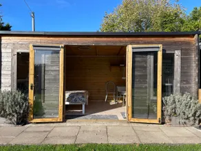 The garden cabin - Image 3
