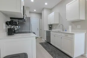 3Bed/2.5Bath - 2 Stall Attached Garage! - Image 3