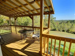 Mr. Painter's Cabin - Image 5