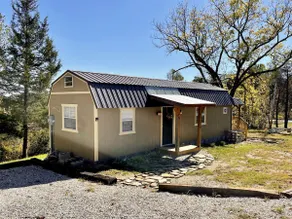 Mr. Painter's Cabin - Image 2