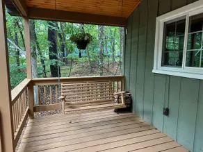 Mary's Cabin - Image 4