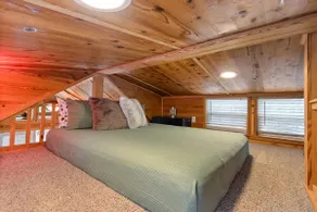 The Cabin at Red Bud - Image 4