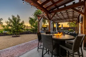 Cozy Lux Barnhouse in Paso Robles, California - Image 2