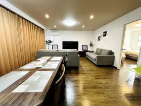 Entire one-floor hotel for guests only, up to 16 people, 2 free parking spaces, 10-minute drive to Aeon Mall Okinawa Rycom - Image 2