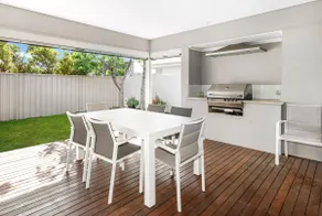 2 Story luxury beach house - Image 4