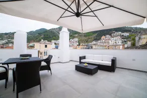 Luxury Rooftop 40 steps from the sea - Image 3