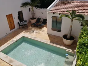 VIP accommodation with a pool - Image 2