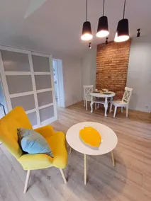 Botanical Apartment - Image 3