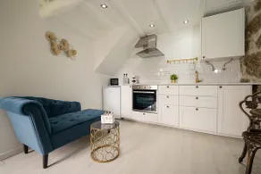 Golden House - Image 4
