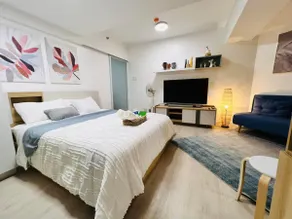 1 BEDROOM Serene Bali at Azure North by THE BALI CORNER AT AZURE NORTH, High Floor, Corner Unit, BIG Balcony with Full View of Beach Resort Amenities - Image 4