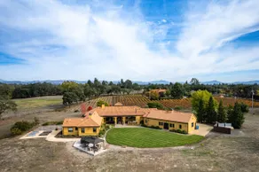 Vineyard Views + Hot Tub | Tuscan Sonoma Villa - Image 3