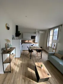 Hyper-central apartment 100% equipped *Air conditioning* - Image 2