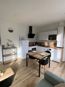 Hyper-central apartment 100% equipped *Air conditioning* - Image 4