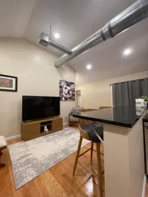 Modern Cozy 2 Bed Near Cambridge - Image 4