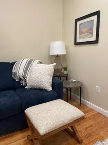 Modern Cozy 2 Bed Near Cambridge - Image 5