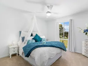 The Hamptons Beach & Lake House - Image 3