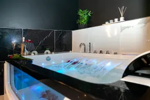 Maison love • Jacuzzi • Sauna • SPA – Disneyland - Image 3