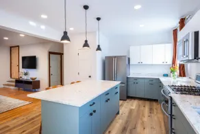 Three Bedroom Suite - Townhouse Lodge - Image 2