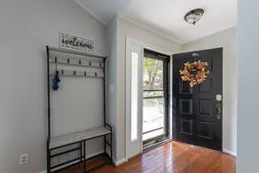New! RANCH! king bed!3bed/2ba. Private wooded yard - Image 3