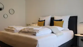 Apartment 16 - Image 4