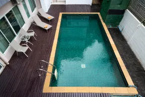 Private big Balcony, share pool, BTS, Washer Dryer - Image 2