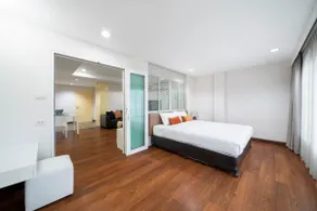 Private big Balcony, share pool, BTS, Washer Dryer - Image 3