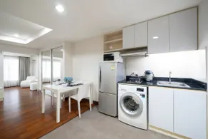 Private big Balcony, share pool, BTS, Washer Dryer - Image 4